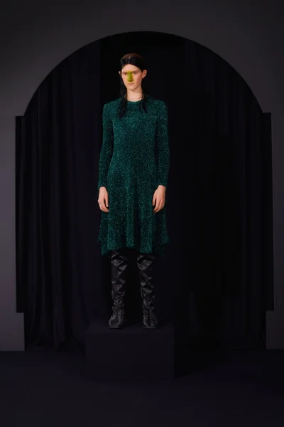 Look 24
